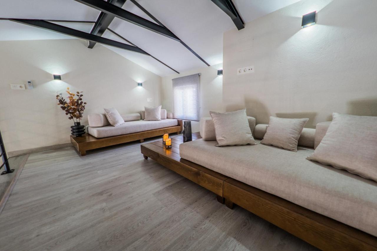 Apartamentos Turisticos El Altozano 丰特斯-德莱昂 外观 照片